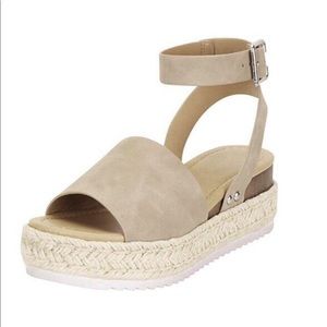 Brand new sandals. Just didn’t fit